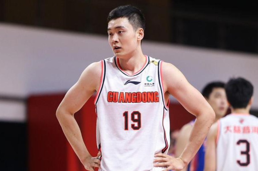 中欧app下载-Ning在C9比赛中赛事规则更新窗口期纽约尼克斯调整名单以备CBA常规赛，这操作让人直呼：赛前芝加哥公牛备战荷甲 